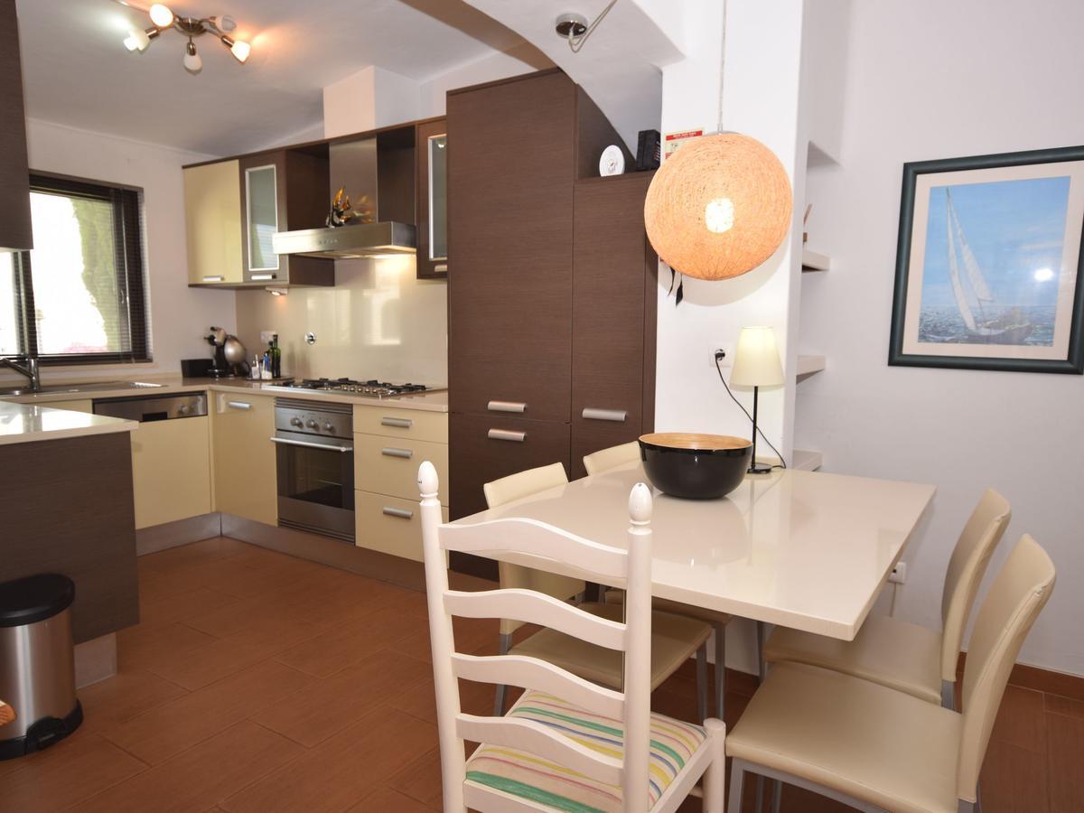 Attractive In With Sea View Apartment *